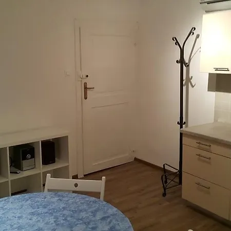 Old Town Center Apartment *